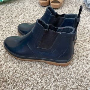 blue rain boots